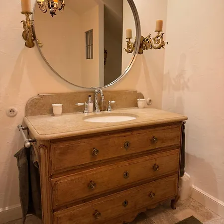 컨트리하우스 Stilvolle Wohlfuehlzimmer Im Salzkammergut