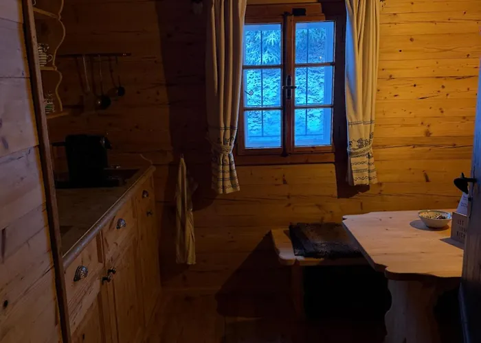 Stilvolle Wohlfuehlzimmer Im Salzkammergut Штробль